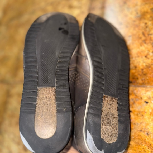 Magnanni 'Cristian' Grey Leather Sneakers 9 - Picture 8 of 8